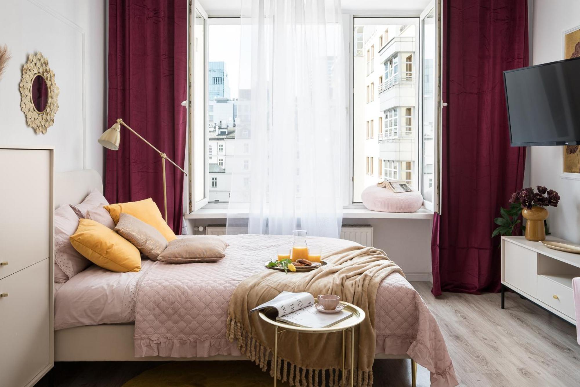 Pink Elephant 2x1br In Historic Tenement House 1 Km From Warschau